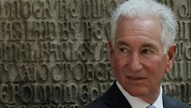 ABD Senatosu'ndan Trump’ın Düğününe Onay: Siyasetin Derinliklerine Yolculuk