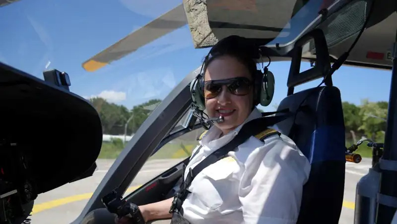 Türkiye'nin İlk Kadın Ambulans Helikopter Pilotunun Hikayesi