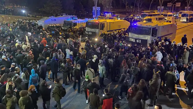 İstanbul ve Ankara'da Öğrenciler İmamoğlu İçin Eylemde: Diploma İptali ve Gözaltılara Tepki