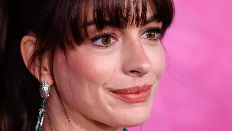 Hollywood Yıldızlarından Şoke Eden Estetik: Ölüm Derisi Enjeksiyonu!