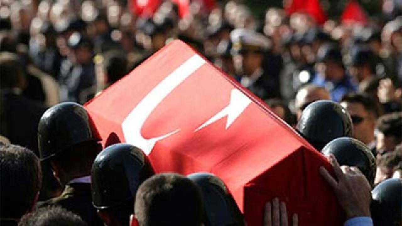 Trafik Kazasında Şehit Olan Polis Memuru İçin Yasta