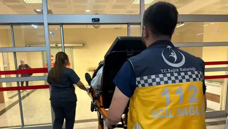 Adıyaman'da Kadın Kavgasını Ayırmaya Çalışan Adam Bıçaklandı