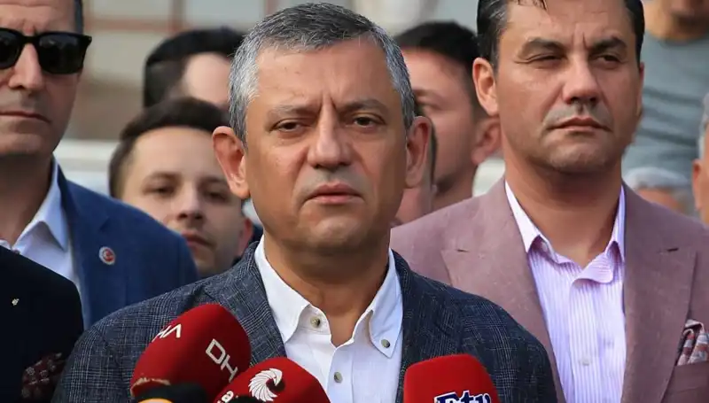 Bu Bayram Özgür Özel'e Göre Neden Bayram Gibi Hissettirmiyor?