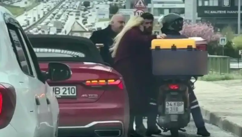 D-100’te Motokurye ile Tartışma Silah Çekmeyle Sonuçlandı!
