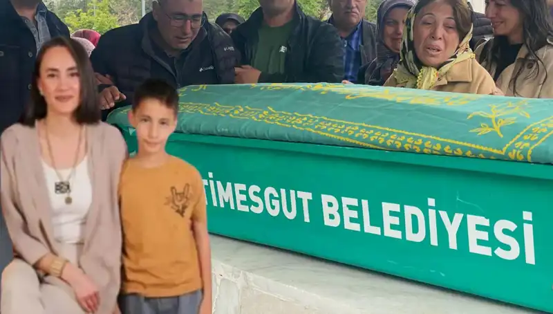 Merve Öğretmenin Oğlu İçin Gözyaşlarıyla Düzenlenen Veda Töreni