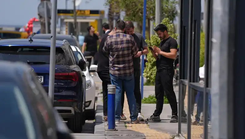 Deprem Anında Balkondan Atlayanlar Neden Yaralandı?
