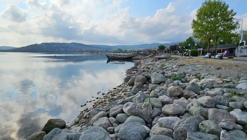 Sapanca Gölü'nde Su Seviyesinde Dikkat Çekici Düşüş! Nedenleri ve Etkileri